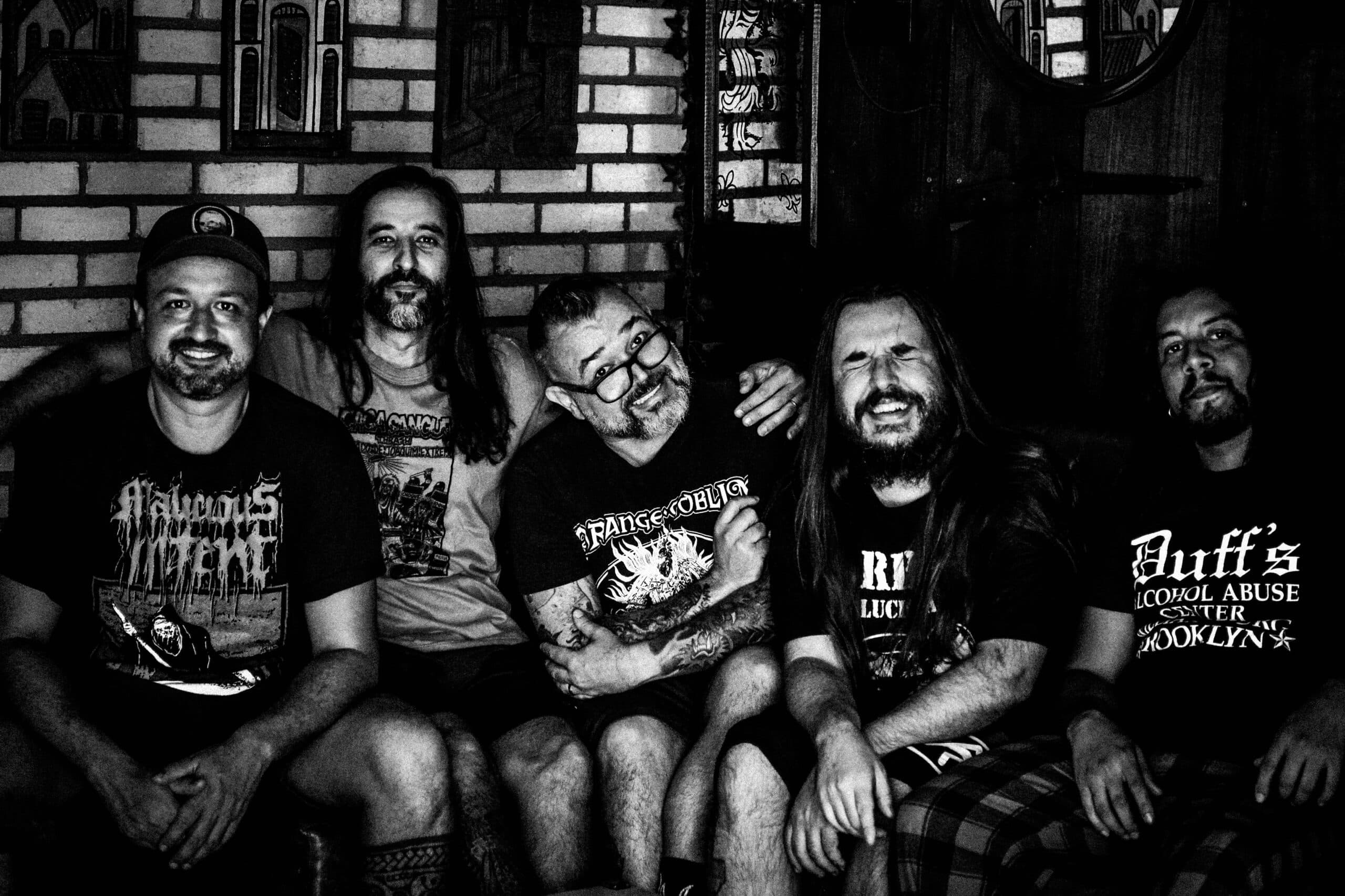N.W.77 lança o EP Touching the Terror e reforça peso do crossover thrash hardcore