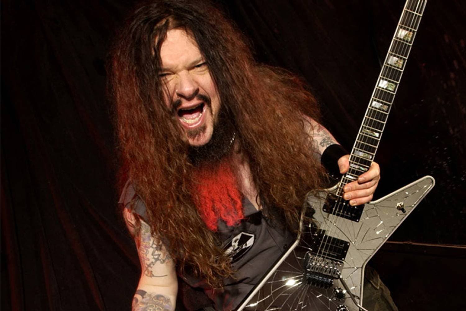 Sebastian Bach Lembra que Dimebag Usou Ácido, Esfaqueou um Sofá e Fez com que Todos Fossem Expulsos de um Hotel.