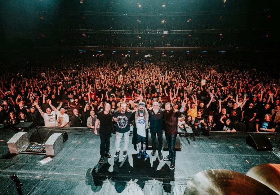 MIKE PORTNOY (DREAM THEATER), comenta sobre o último show da turnê do 40º aniversário – “Sem dúvida, um dos meus shows favoritos que já toquei”