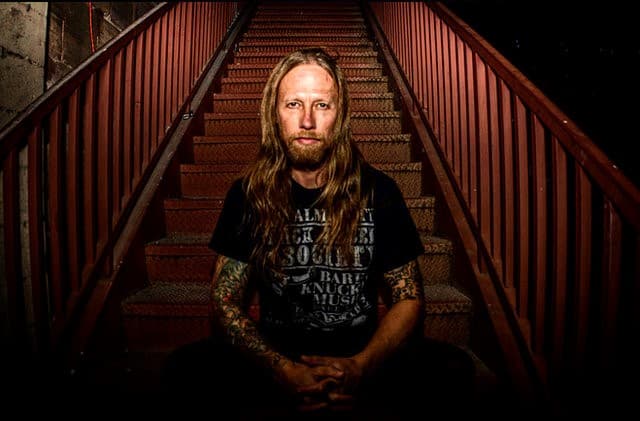 JEFF FABB (BLACK LABEL SOCIETY) LANÇA NOVA MÚSICA “LISTEN TO HEAR”