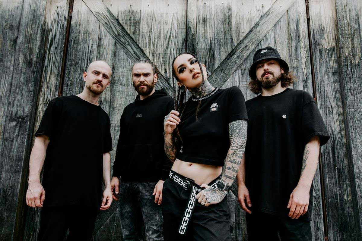 JINJER DETONA COM “FAST DRAW” AO VIVO EM VÍDEO EXPLOSIVO DE DUÉL