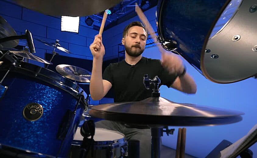🇨🇦 NIC COLLINS (GENESIS) ENCARA O DESAFIO DE TOCAR “2112” DO RUSH SEM ENSAIAR