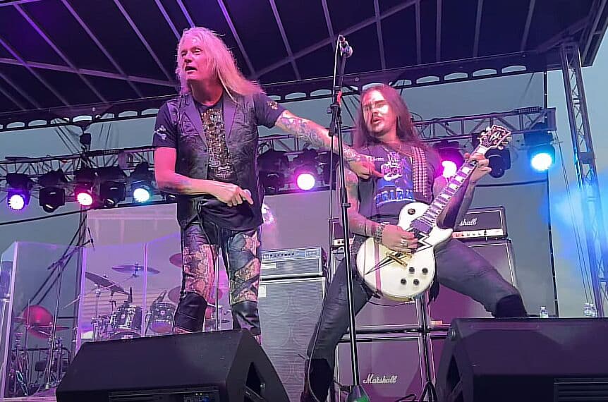 Sebastian Bach homenageia Ozzy Osbourne com cover de “Crazy Train” ao vivo