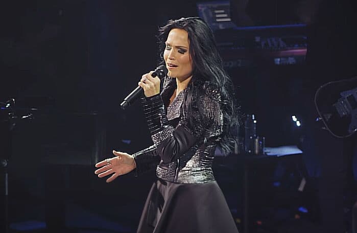 Tarja Apresenta Shadow Play (Circus Life) Ao Vivo em Bucareste