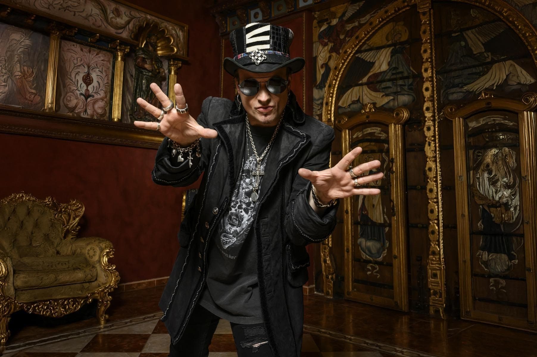 AVANTASIA de Tobias Sammet lança novo single “The Witch” com Tommy Karevik do KAMELOT; streaming de videoclipe cinematográfico