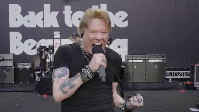 GUNS N’ ROSES Homenageia o BLACK SABBATH com Quatro Covers no “Back To The Beginning”