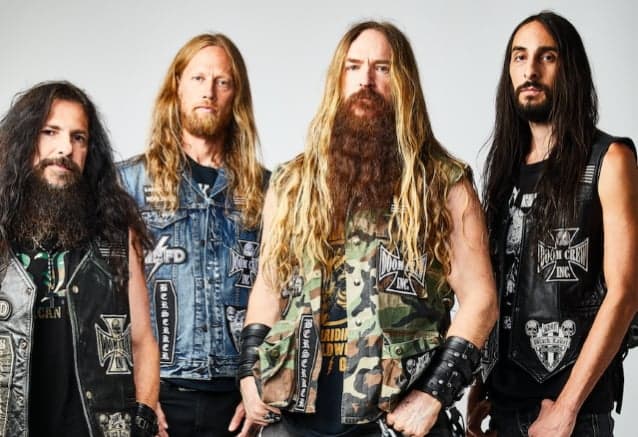 🇺🇸 ZAKK WYLDE CONFIRMA: BLACK LABEL SOCIETY VOLTA À ESTRADA EM 2026 COM NOVO MATERIAL