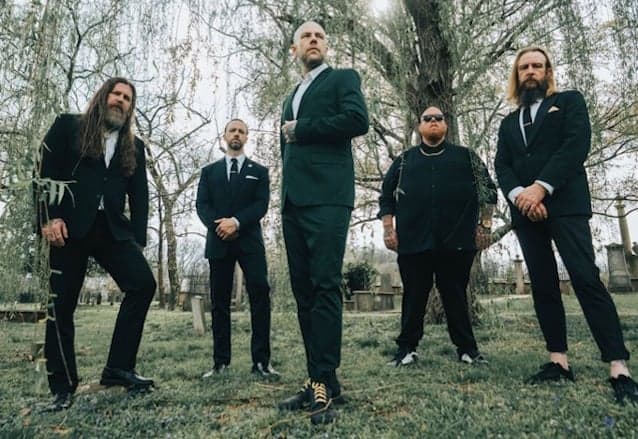 DEMON HUNTER lança novo single e clipe intenso “Sorrow Light The Way”