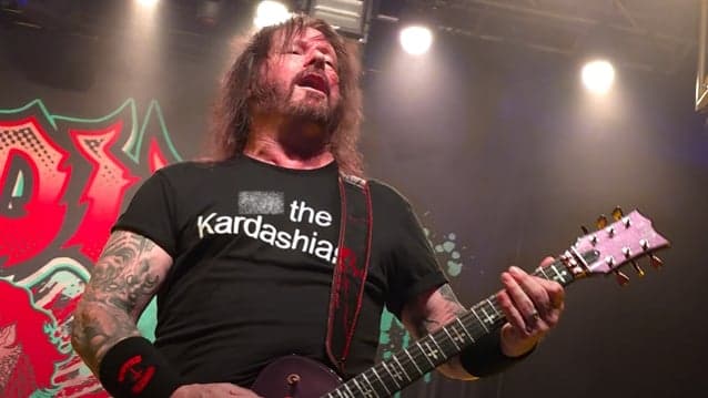 GARY HOLT do EXODUS fala abertamente sobre seus ferimentos relacionados à guitarra: ‘Eu não conseguia nem tocar’
