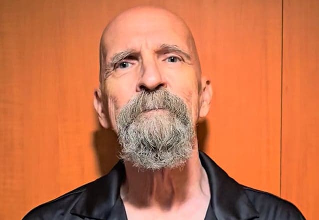 MICHAEL SADLER, do SAGA, revela diagnóstico de câncer agressivo: “Incurável e intratável”