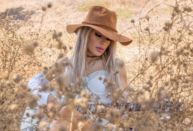 ORIANTHI sobre seu próximo álbum ‘Some Kind Of Feeling’: ‘Este disco se juntou de forma muito orgânica’.