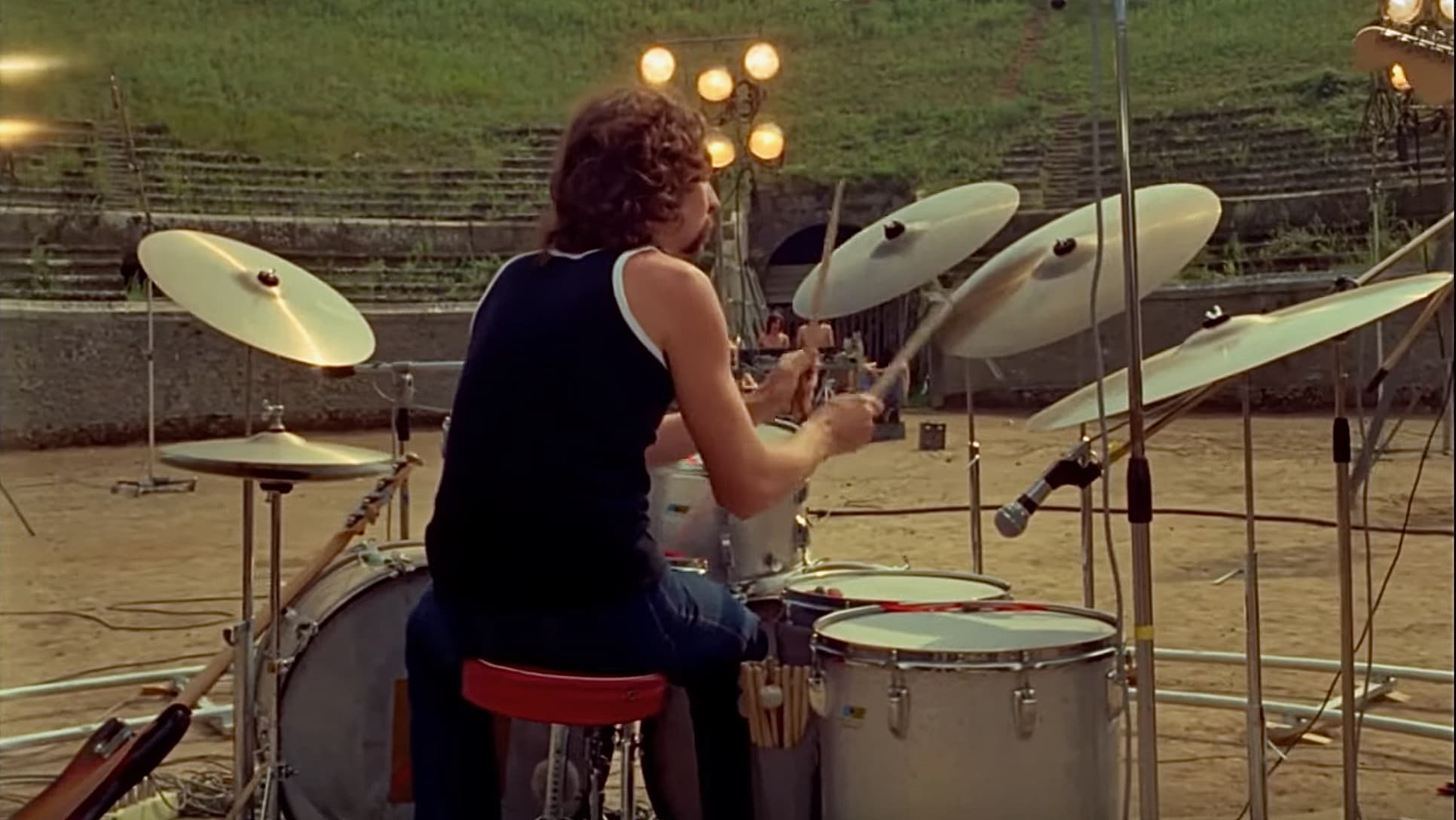Pink Floyd retorna às ruínas: “Live At Pompeii – MCMLXXII” ganha relançamento histórico em 4K e som Atmos