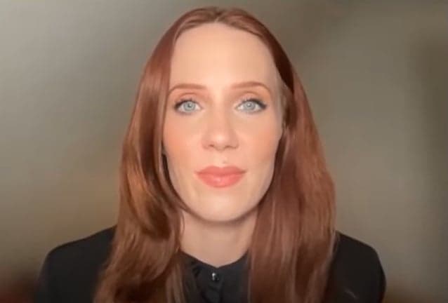 SIMONE SIMONS, do EPICA reflete sobre experiência inesquecível abrindo para o METALLICA e prepara terreno para o novo álbum Aspiral