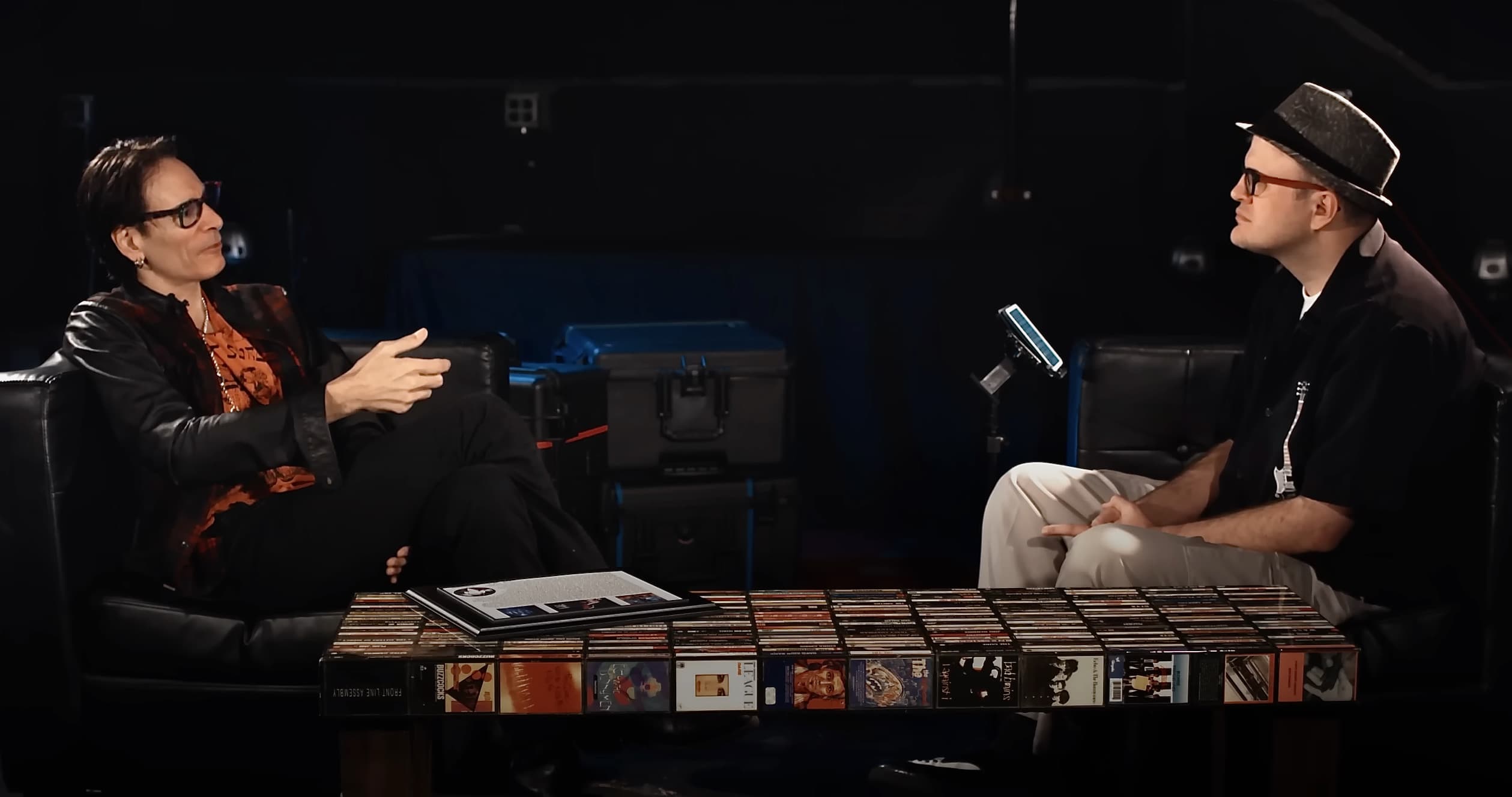 Steve Vai revela segredos de “For The Love Of God” em entrevista ao Professor Of Rock