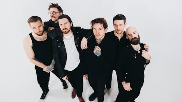 THE DEVIL WEARS PRADA anuncia novo single “For You” e prepara sucessor de Color Decay com promessas de angústia e autenticidade visceral