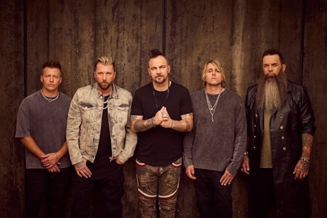 THREE DAYS GRACE LANÇA “DOMINATE” E ANUNCIA O NOVO ÁLBUM “ALIENATION” COM RETORNO DE ADAM GONTIER