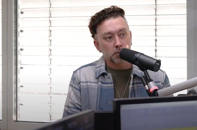 TIM MCILRATH do RISE AGAINST: ‘A Casa Branca de TRUMP tem sido um desastre todos os dias em que esteve lá’