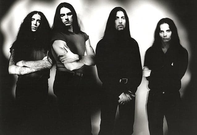 Ex-guitarrista do TYPE O NEGATIVE está aberto a organizar um hipotético concerto tributo a PETER STEELE: ‘Eu faria algo assim’